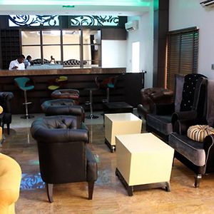 Room In Lodge - Grand Cubana Hotels-Alcove Room